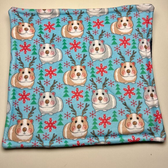 2 Guinea Pig Piddle Pee Pads Fleece 11" Square Reversible Washable Reusable New - Picture 2 of 5